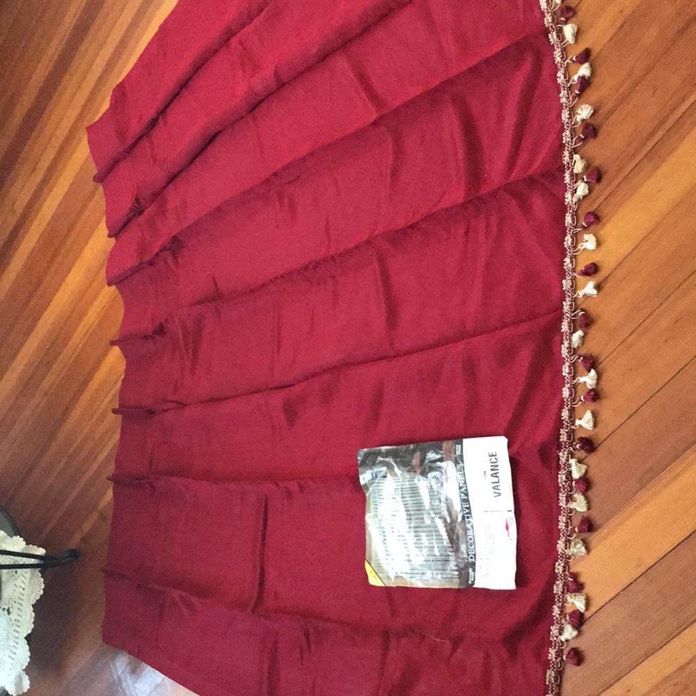 OXFORD DRAPERY - Picture 2 of 2